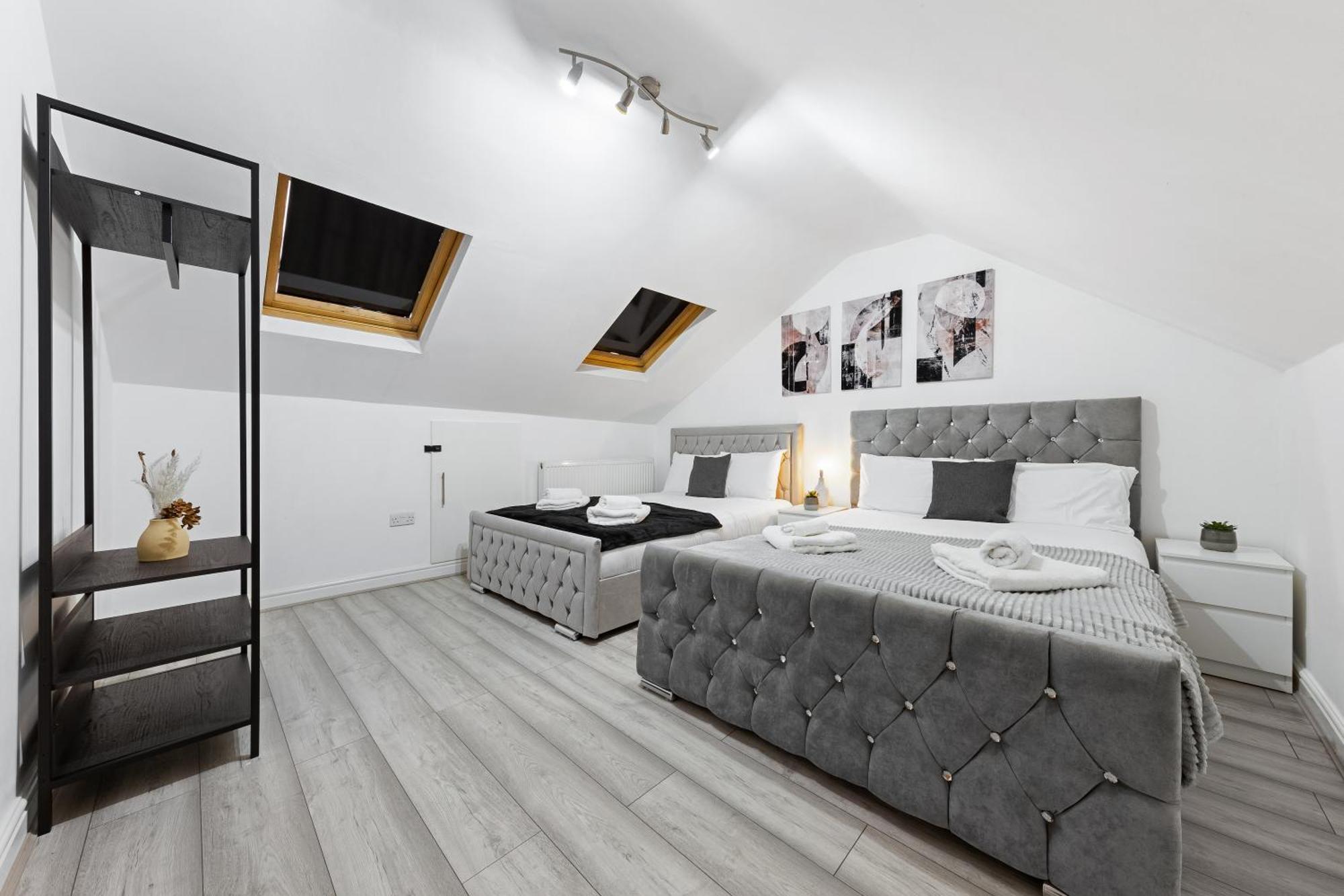Green Hype - 10 Mins To Stadium - Sleeps 8 London Bagian luar foto