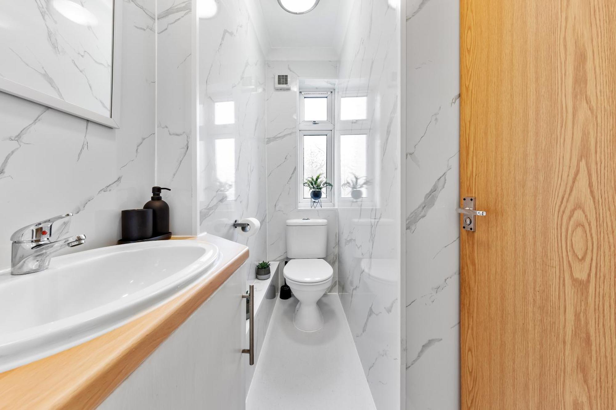 Green Hype - 10 Mins To Stadium - Sleeps 8 London Bagian luar foto