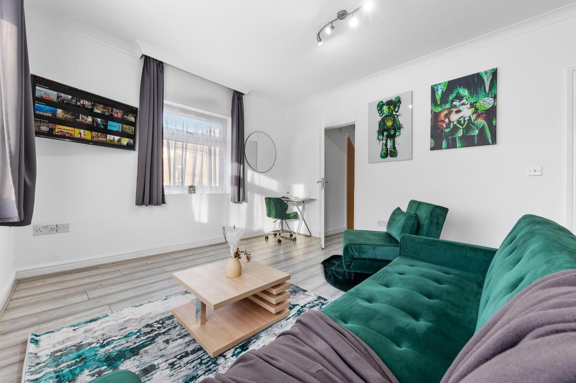 Green Hype - 10 Mins To Stadium - Sleeps 8 London Bagian luar foto