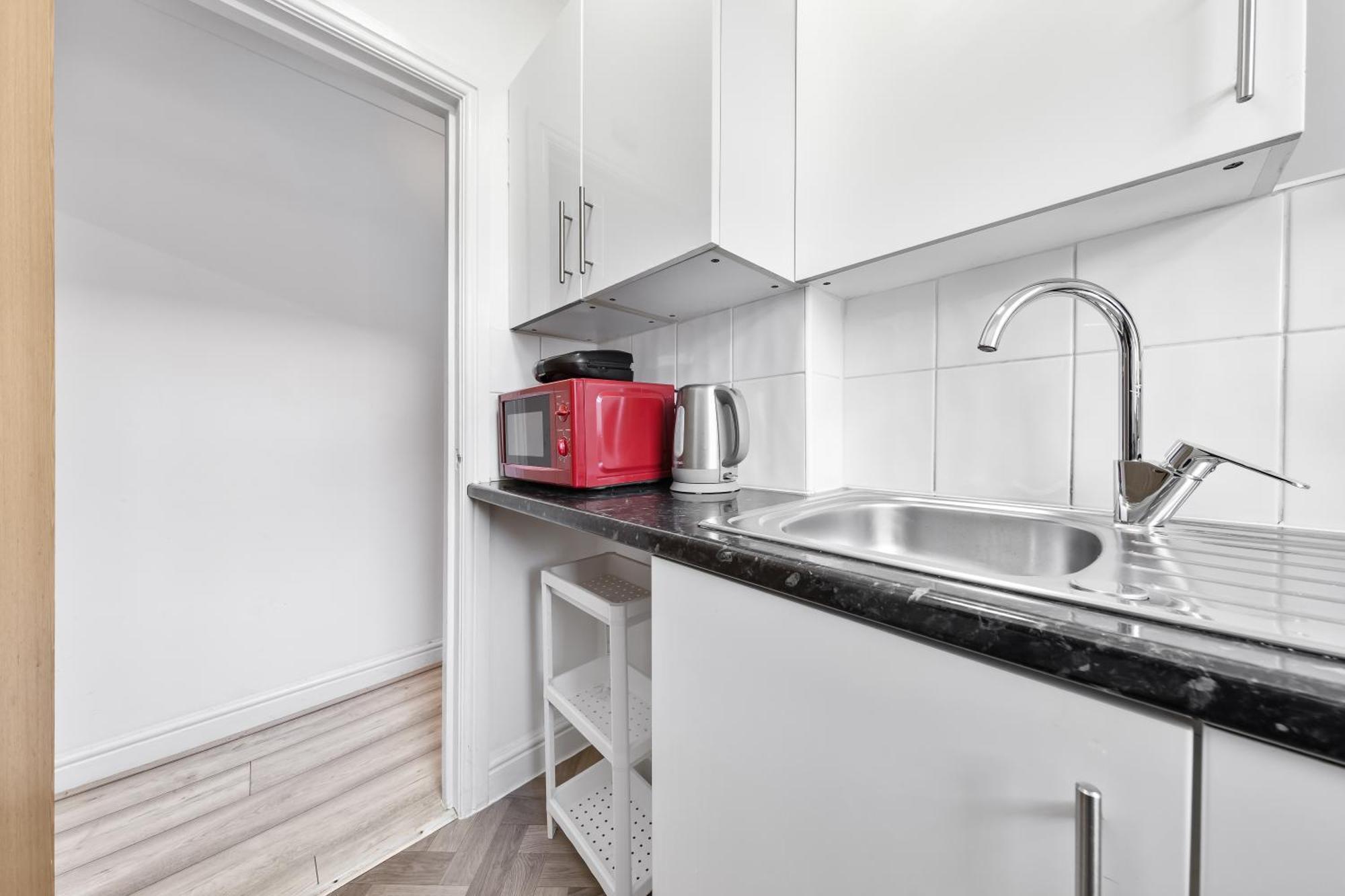 Green Hype - 10 Mins To Stadium - Sleeps 8 London Bagian luar foto
