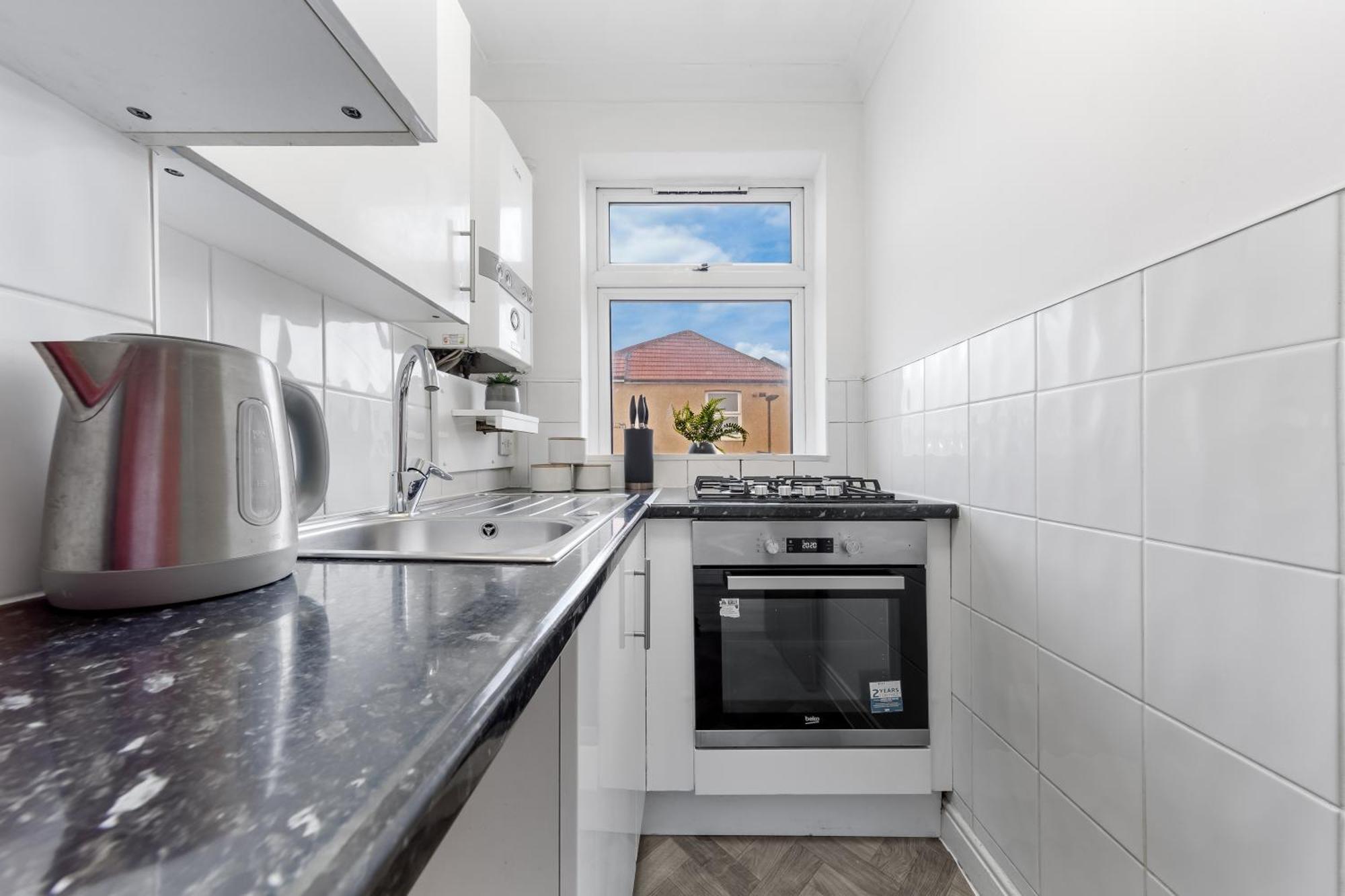 Green Hype - 10 Mins To Stadium - Sleeps 8 London Bagian luar foto