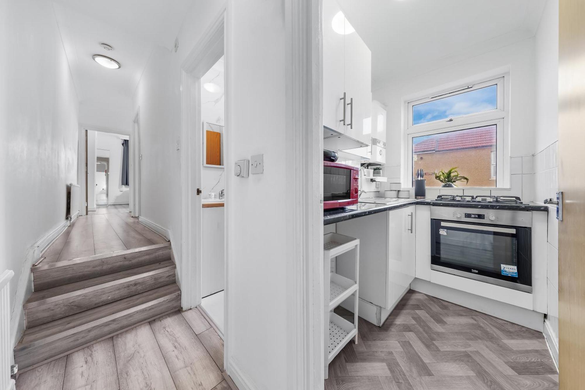 Green Hype - 10 Mins To Stadium - Sleeps 8 London Bagian luar foto