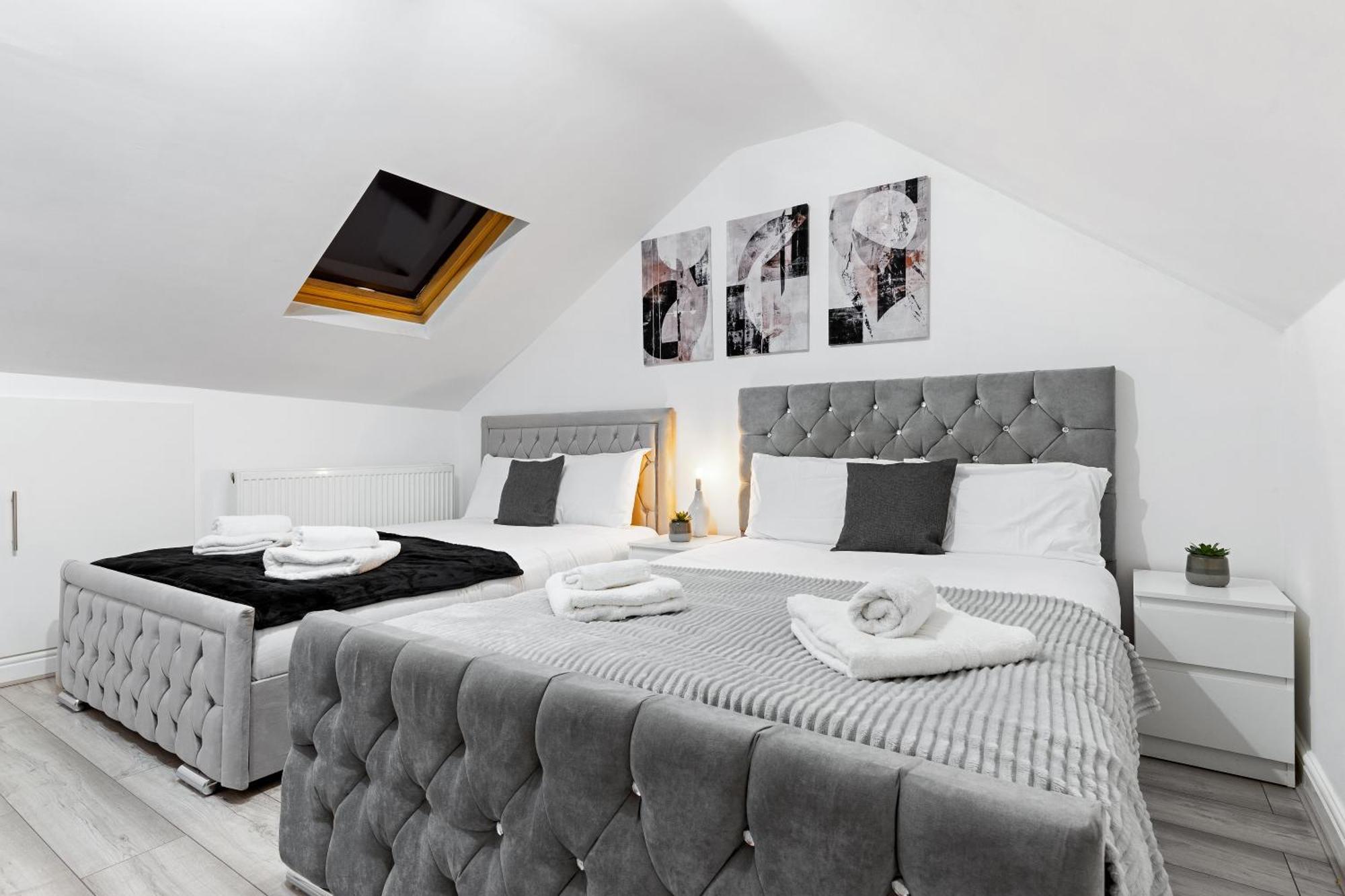 Green Hype - 10 Mins To Stadium - Sleeps 8 London Bagian luar foto